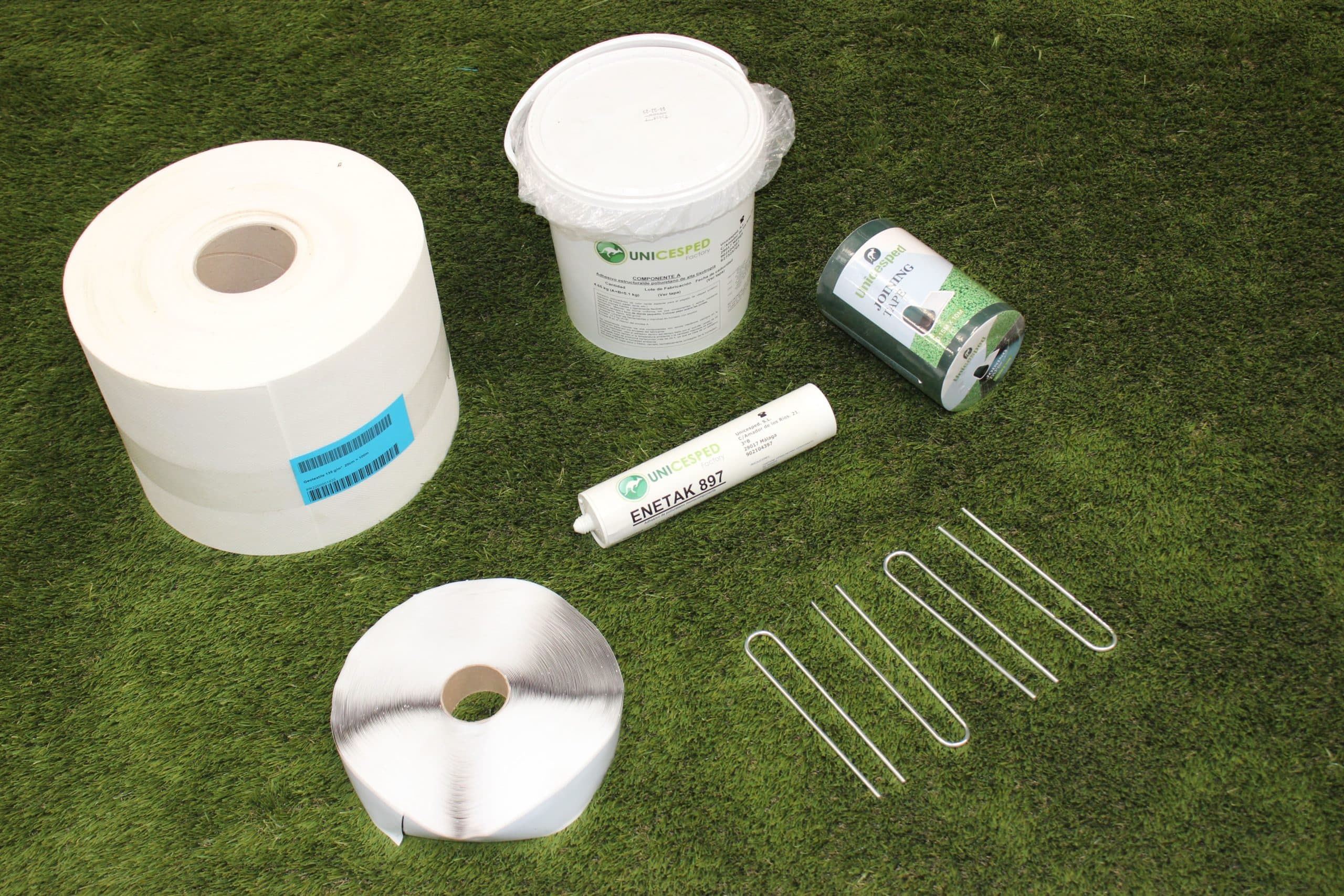 Accesorios de instalación de césped artificial