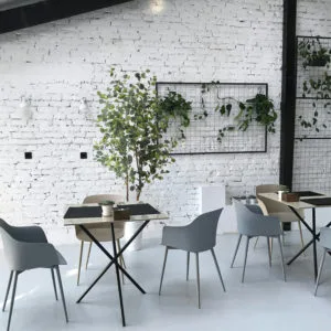 Decoración con árbol artificial eucalipto