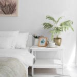 Decoração com planta artificial de samambaia flebódio