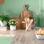 Decoración con mini rosal artificial